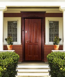 Двери в дом в Зарайске